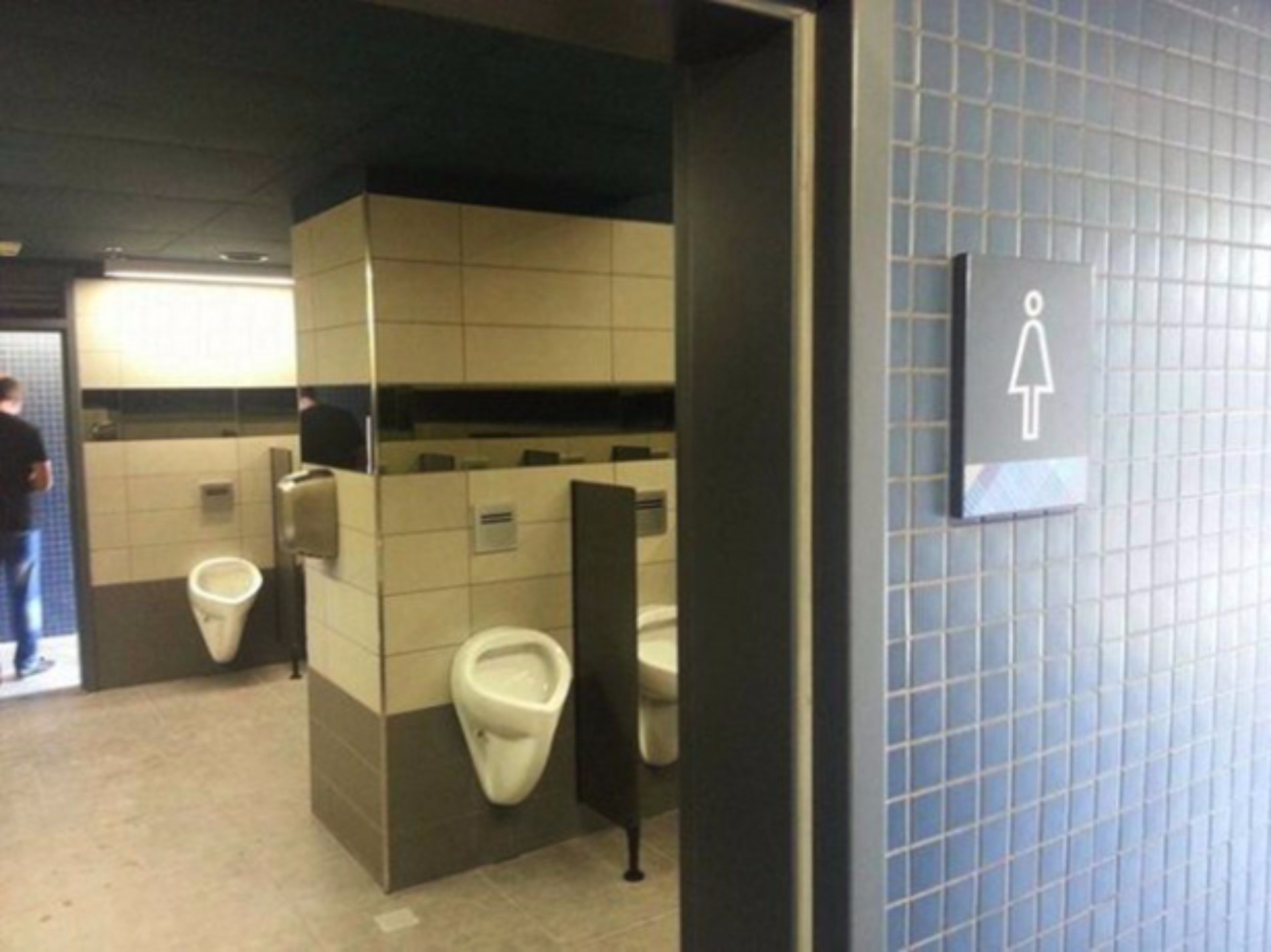 Construction Catastrophes: Deceiving Bathroom