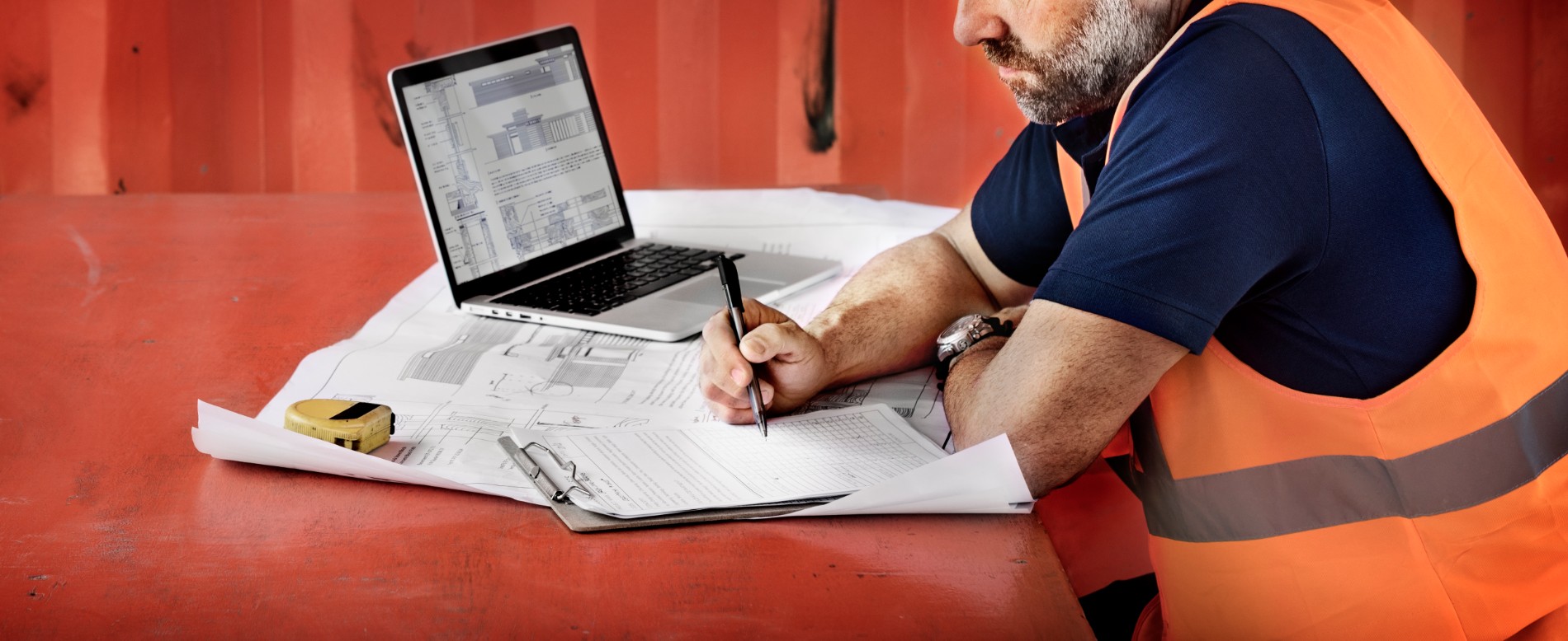 Top Technology That Can Help Managers Better Manage a Worksite